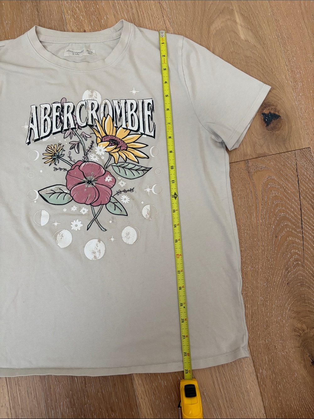 Girl’s Abercrombie Kid’s Graphic Tee - Picture 4 of 9